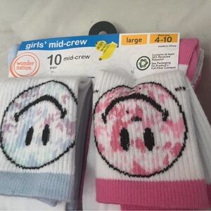 Wonder Nation Girls' Mid-Crew Socks - Pink and Blue Smiley size 4-10.